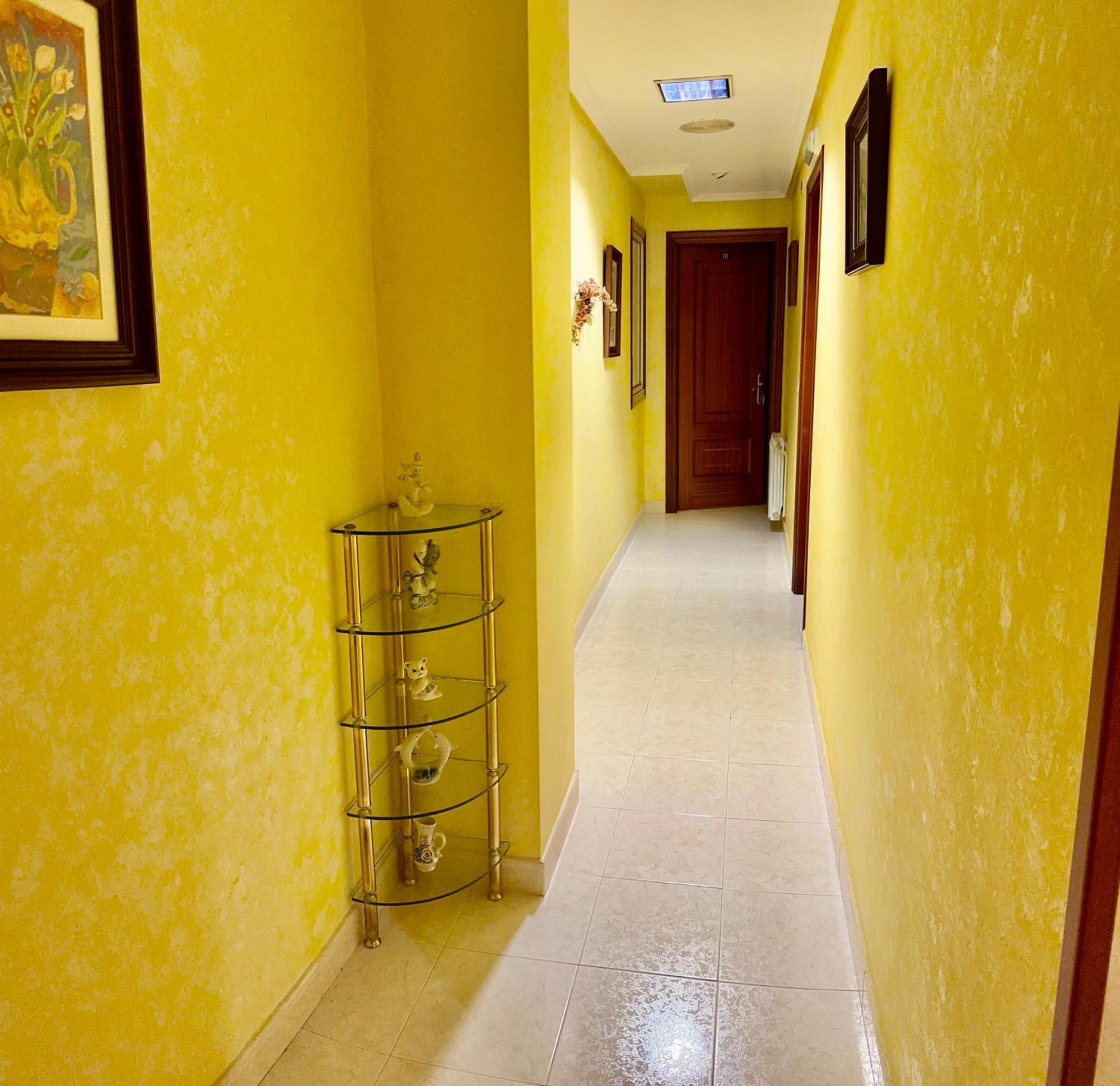 Hostal La Cubana Carballino Extérieur photo